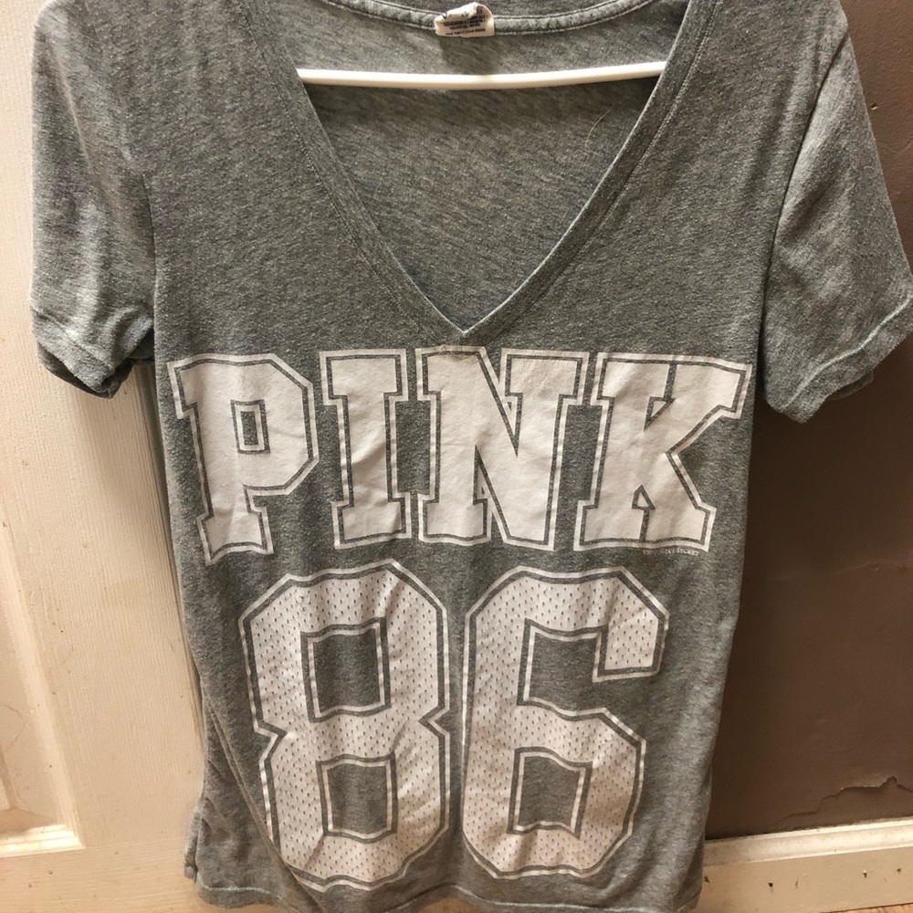 Victoria Secret Pink T-shirt.